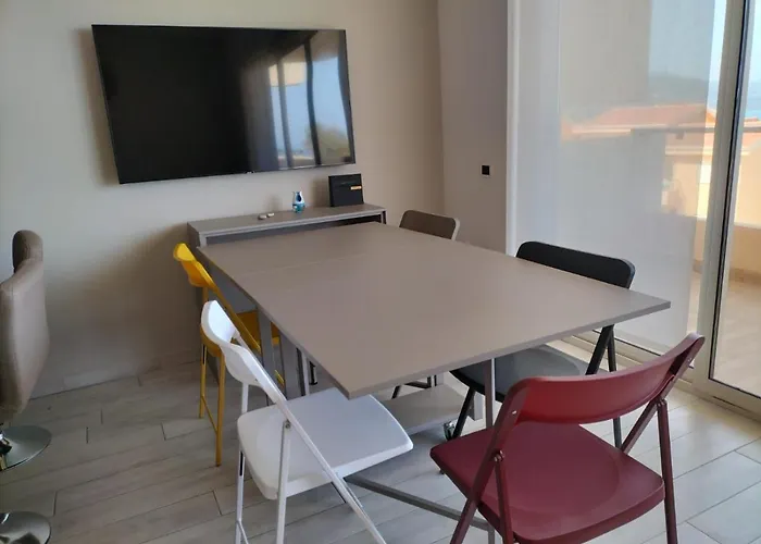 Village Loris 公寓